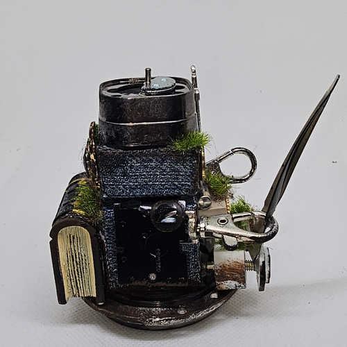 o 教会にいそうなデニムロボット スチームパンク その他置物 デニロボ