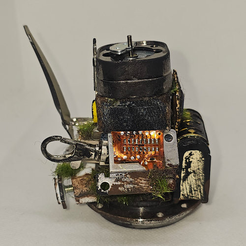 o 教会にいそうなデニムロボット スチームパンク その他置物 デニロボ