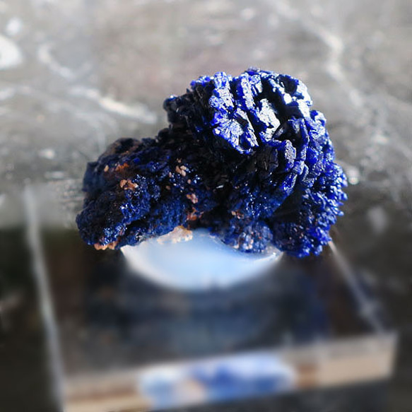 アズライト 結晶 モロッコ産 原石 鉱石 鉱物標本 天然石 楽天市場】AAAアズライト結晶 原石 モロッコ産 藍銅鉱 天然石
