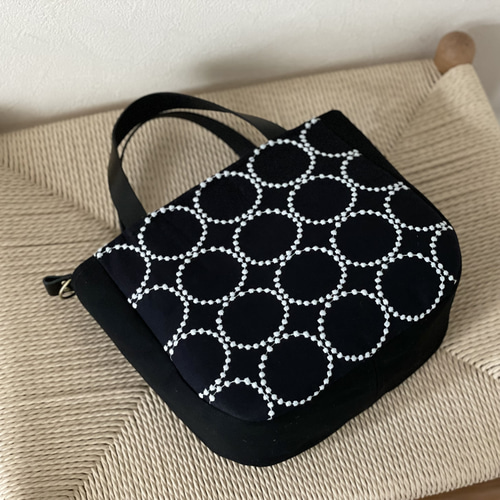 ⚮̈ミナペルホネン tambourine navy × light blue まるっこかくれんぼ