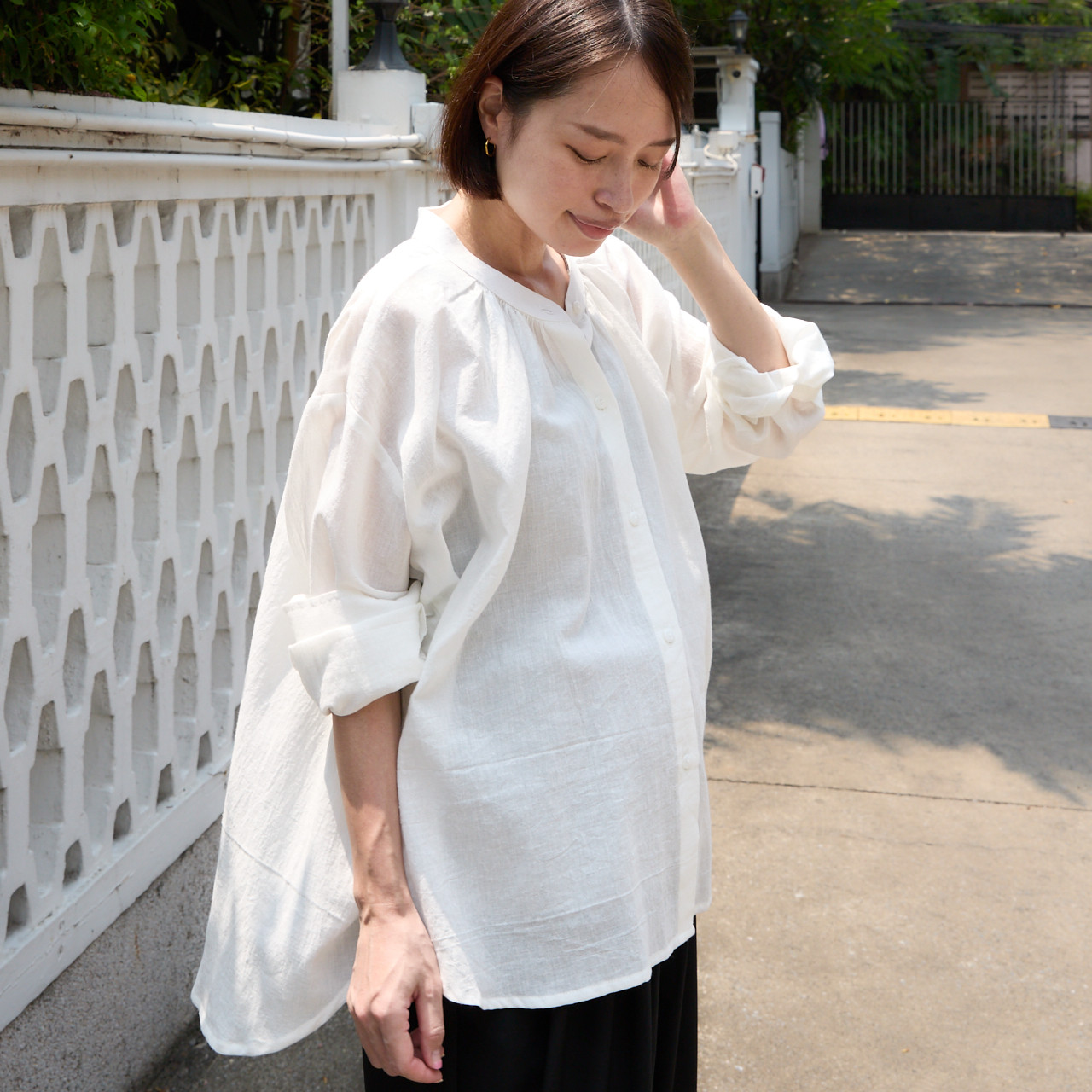 風通しの良い ふんわり柔らかライトコットン✨ 羽織る コットン シャツ　ホワイト　0674WH 7,252円
