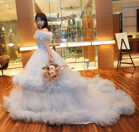 実例写真！カラードレス ブルー 爽やかで優しいブルー オフショルダー