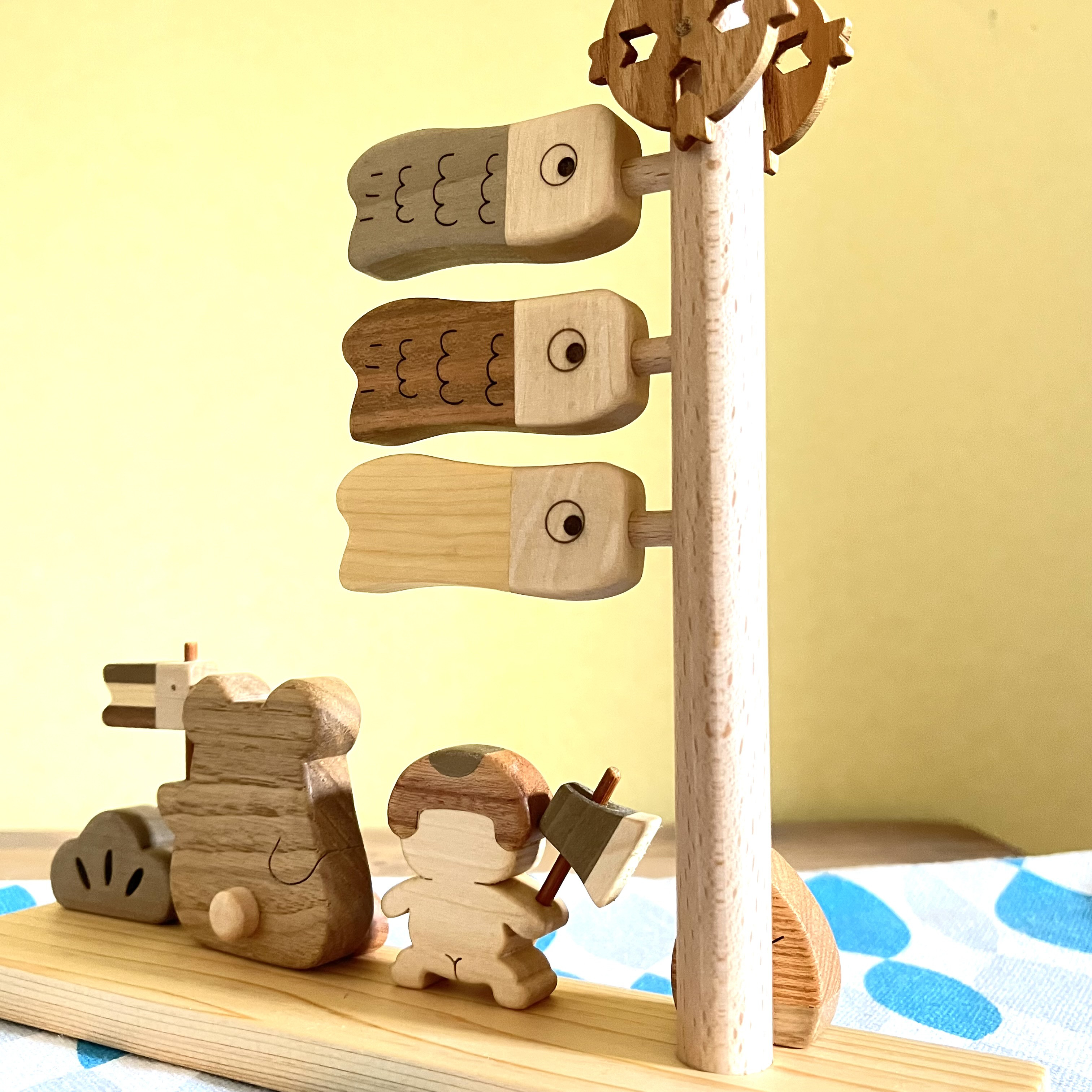 こいのぼり　金太郎とクマ