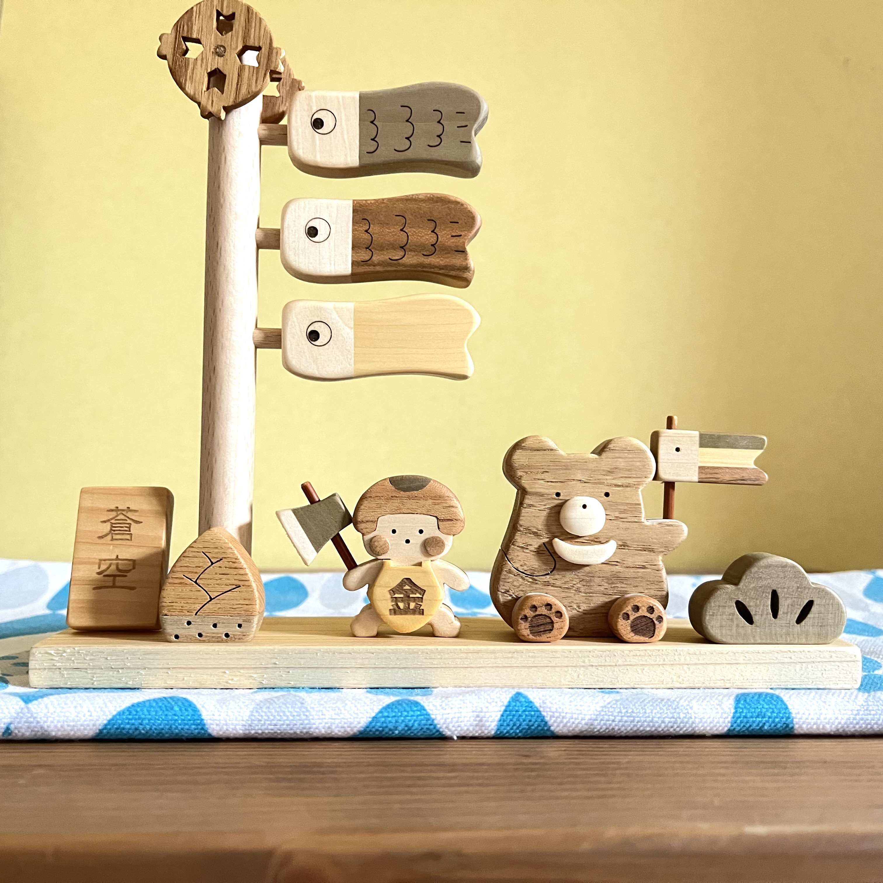 こいのぼり　金太郎とクマ