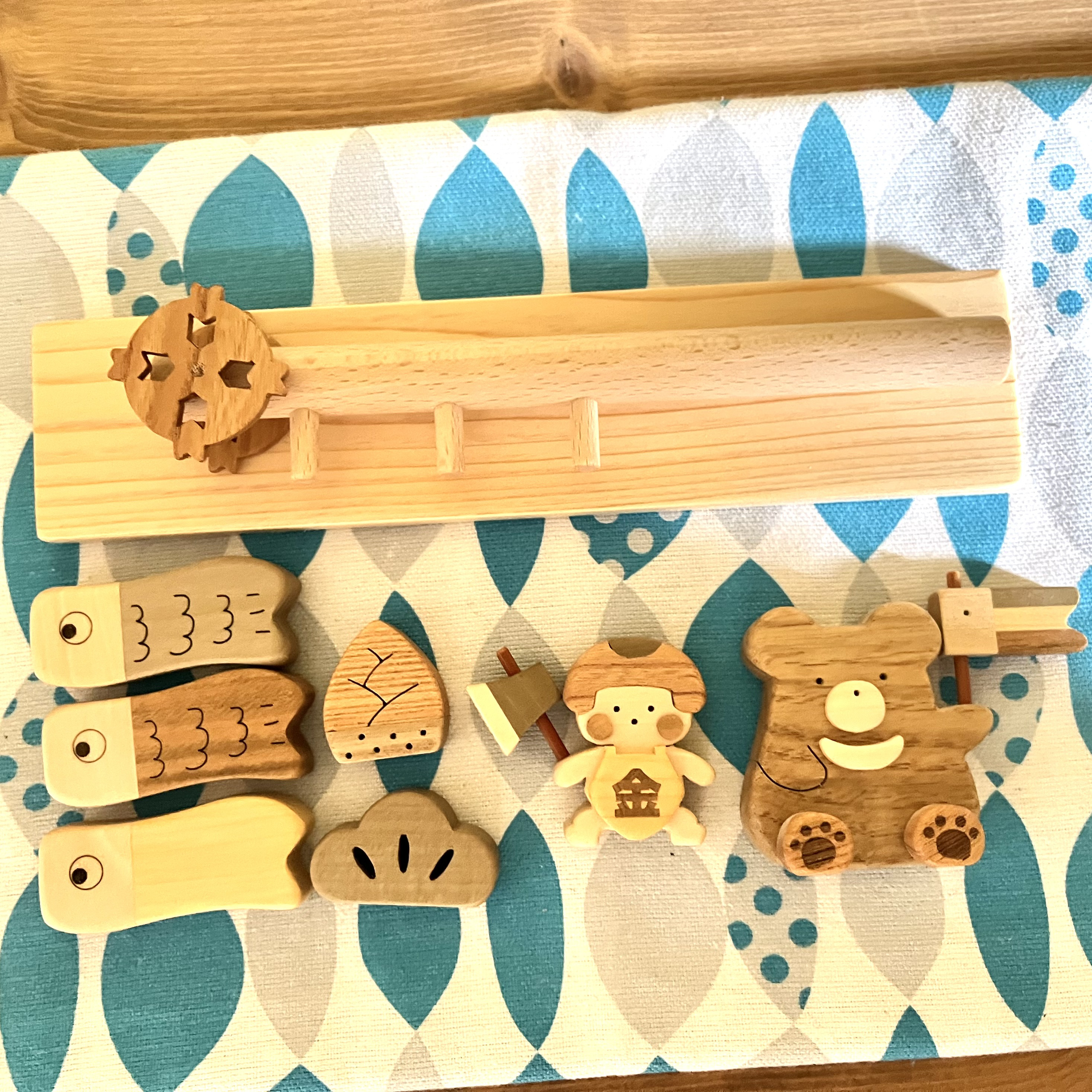 こいのぼり　金太郎とクマ