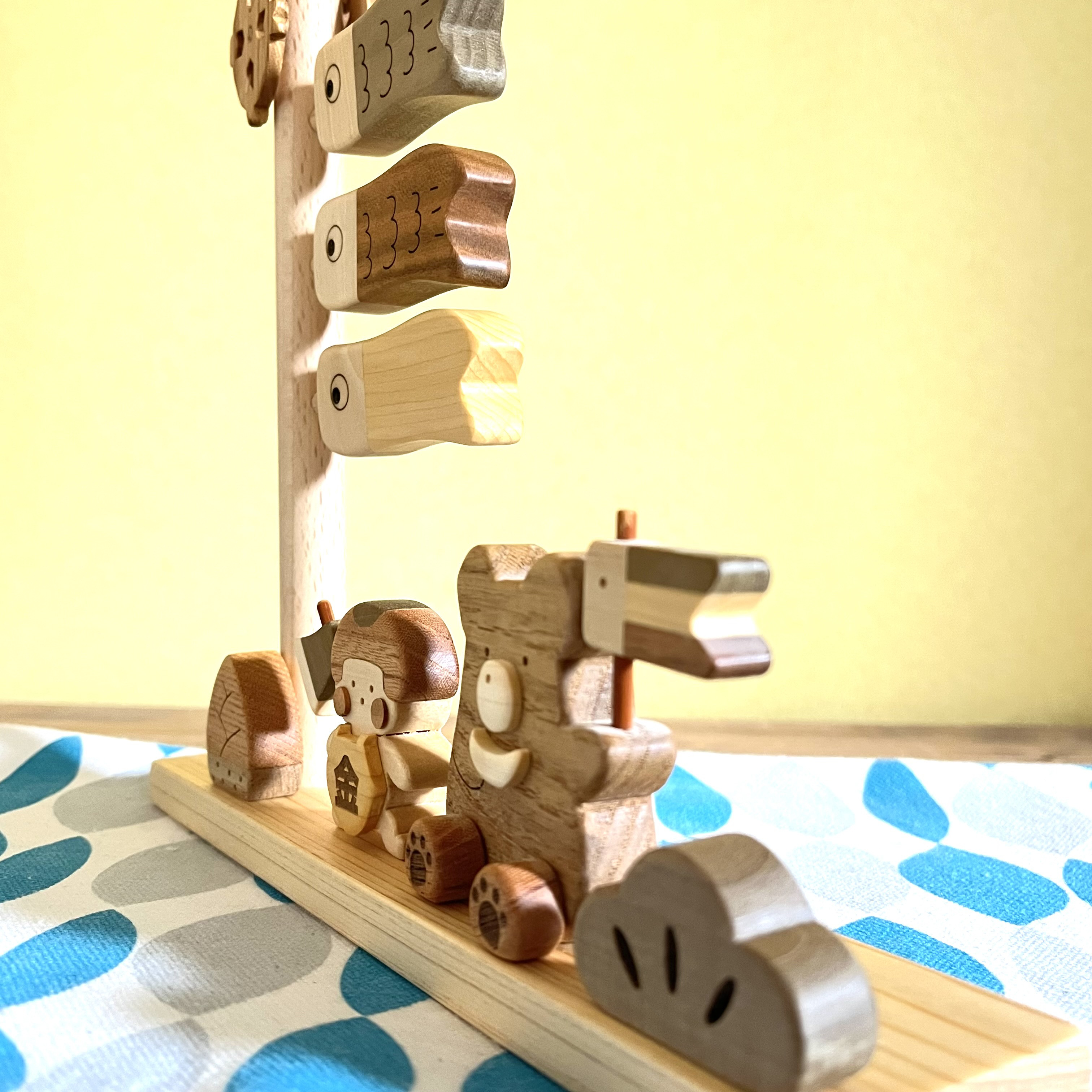 こいのぼり　金太郎とクマ