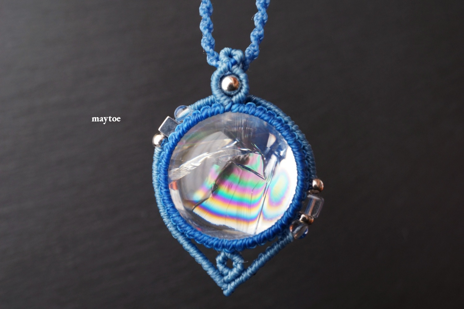 レインボー水晶（アイリスクォーツ）のマクラメネックレス - 青空city -【一点物】