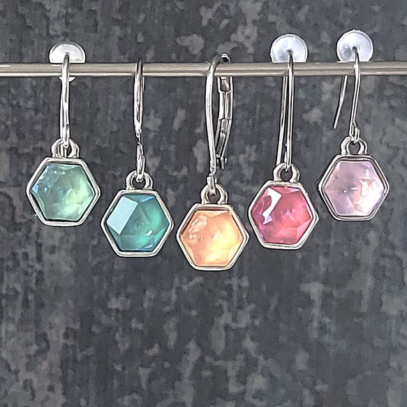 選べる』✨クリスタルガラス✨ヘキサゴン型フックピアス／イヤリング 