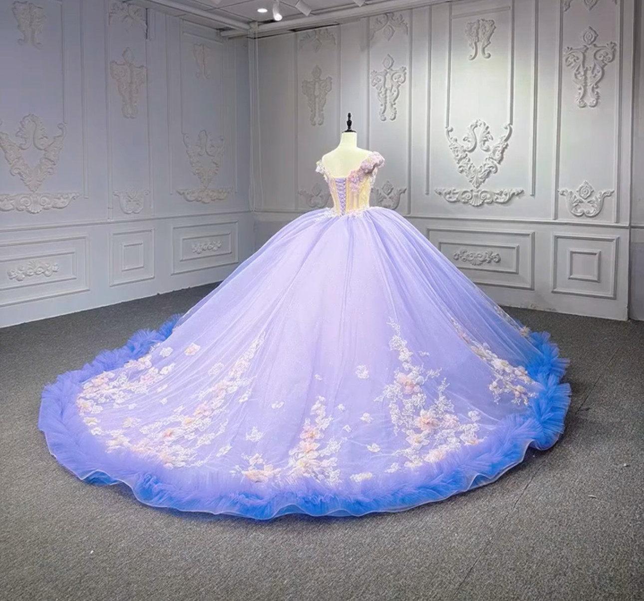 高級感溢れる　二の腕カバー　ブルーパープル　編みあげサイズオーダーかのう　咲き誇るフラワー　カラードレス　チュール結婚式