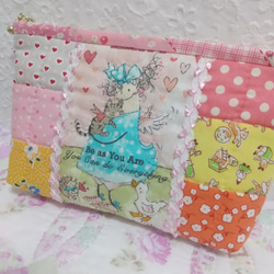 ✨完成品✨クリスマスポーチ (大きめ) ラウンドポーチ キルト