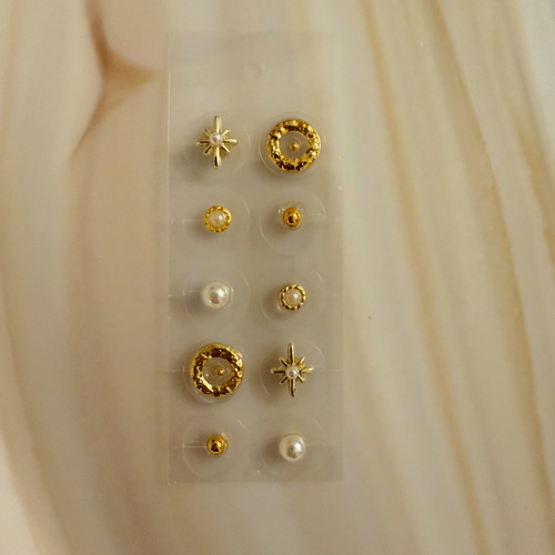 耳ツボシール1000粒 チタン粒18k医療用.日本製.耳ツボジュエリー 送料