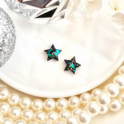 ♡送料無料♡ 星型ギャラクシーのレジンピアス　イヤリング　アクセサリー　 2枚目の画像