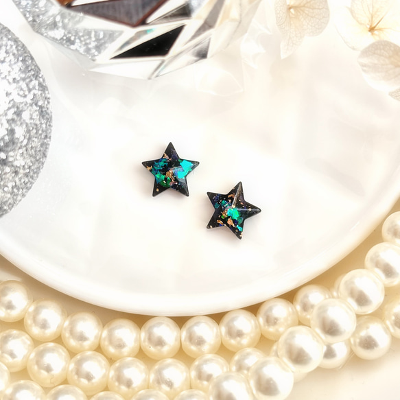 ♡送料無料♡ 星型ギャラクシーのレジンピアス　イヤリング　アクセサリー　 2枚目の画像