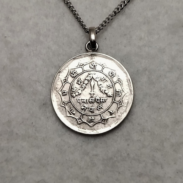 曼荼羅とトライデント ネパールのコインネックレス 着けっ放しOK