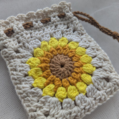 ひまわりのかぎ編みポーチ / コットン ハンドメイド かぎ針編み