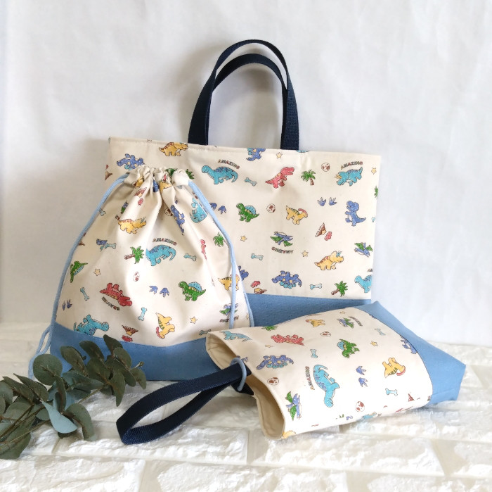 《送料無料》通園・通学3点セット・こわくない恐竜　レッスンバッグ&上履き入れ&体操着袋　＃n1382