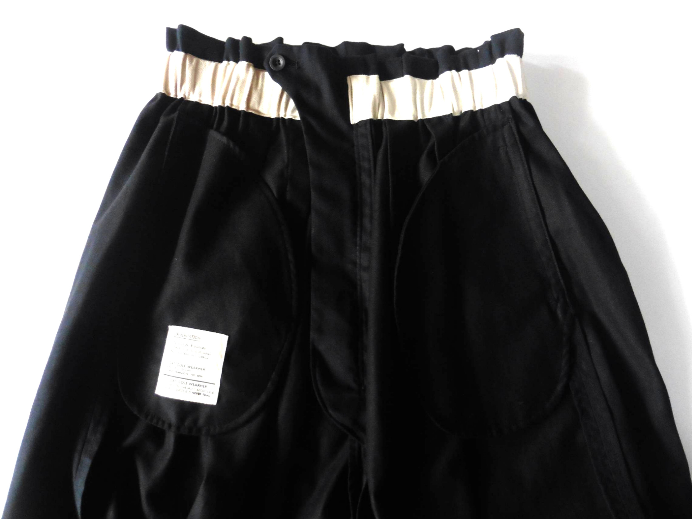 春夏向け 2タックルーズフィットリラックスパンツ『クロ』