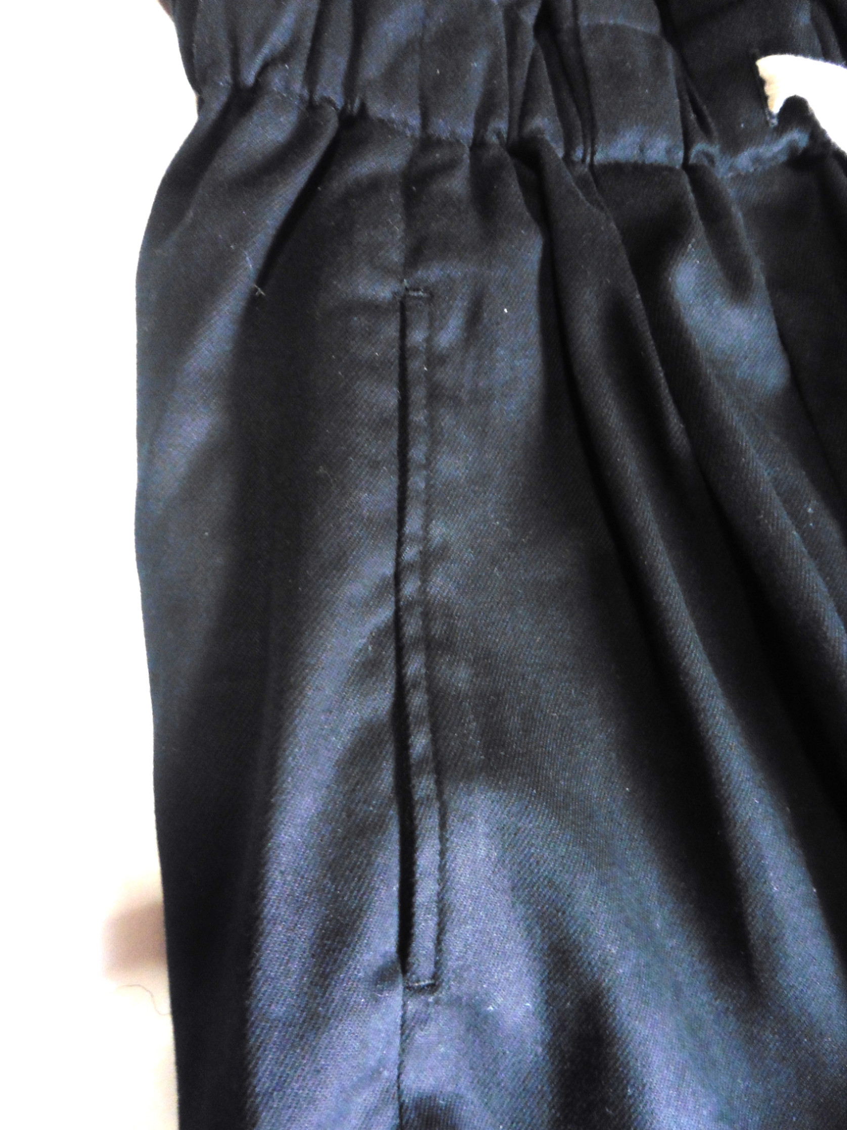 春夏向け 2タックルーズフィットリラックスパンツ『クロ』