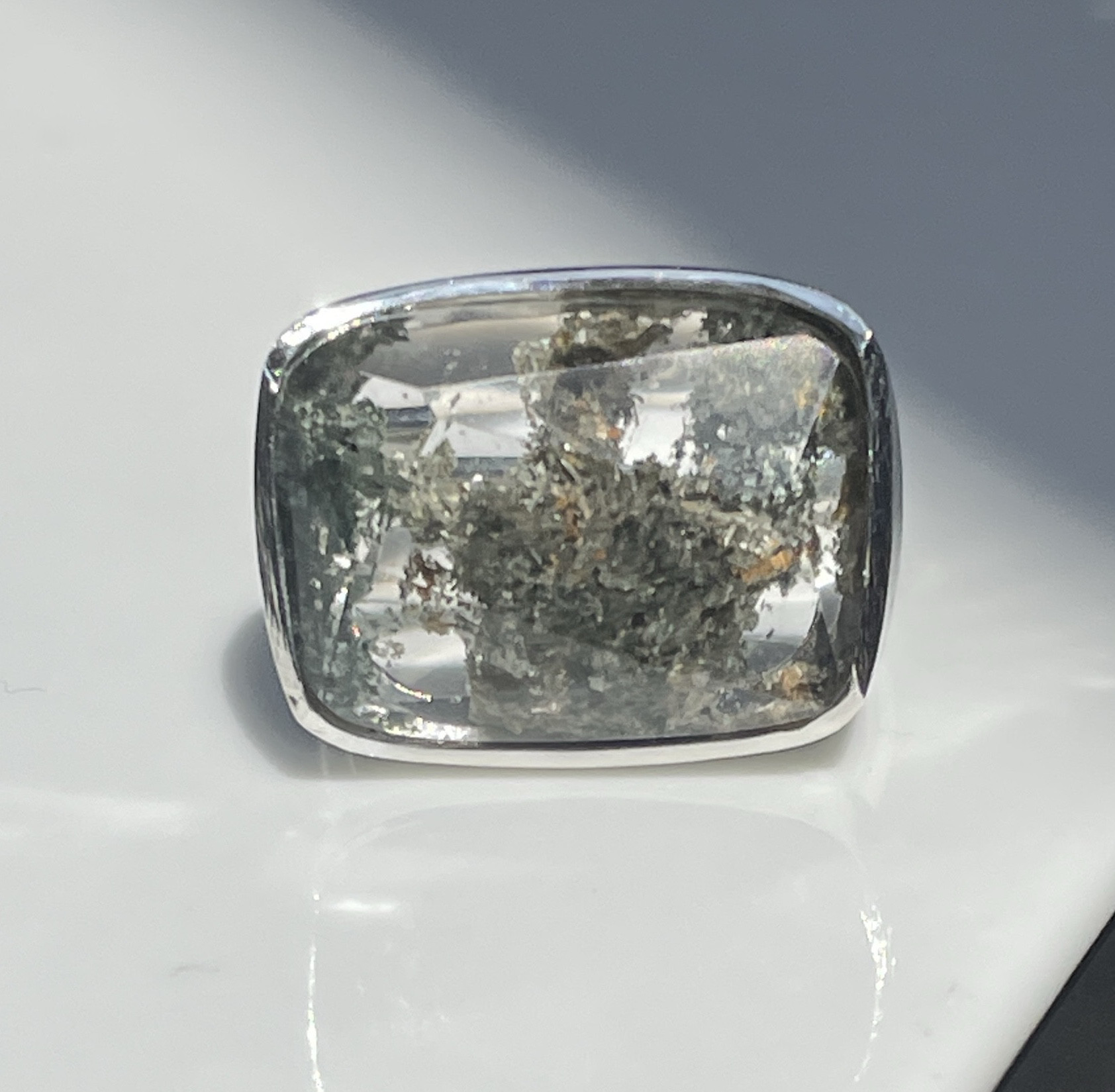 ガーデンクォーツ　LSQラフカット　地球を身に着ける　鉱物のシルバーSV925リング