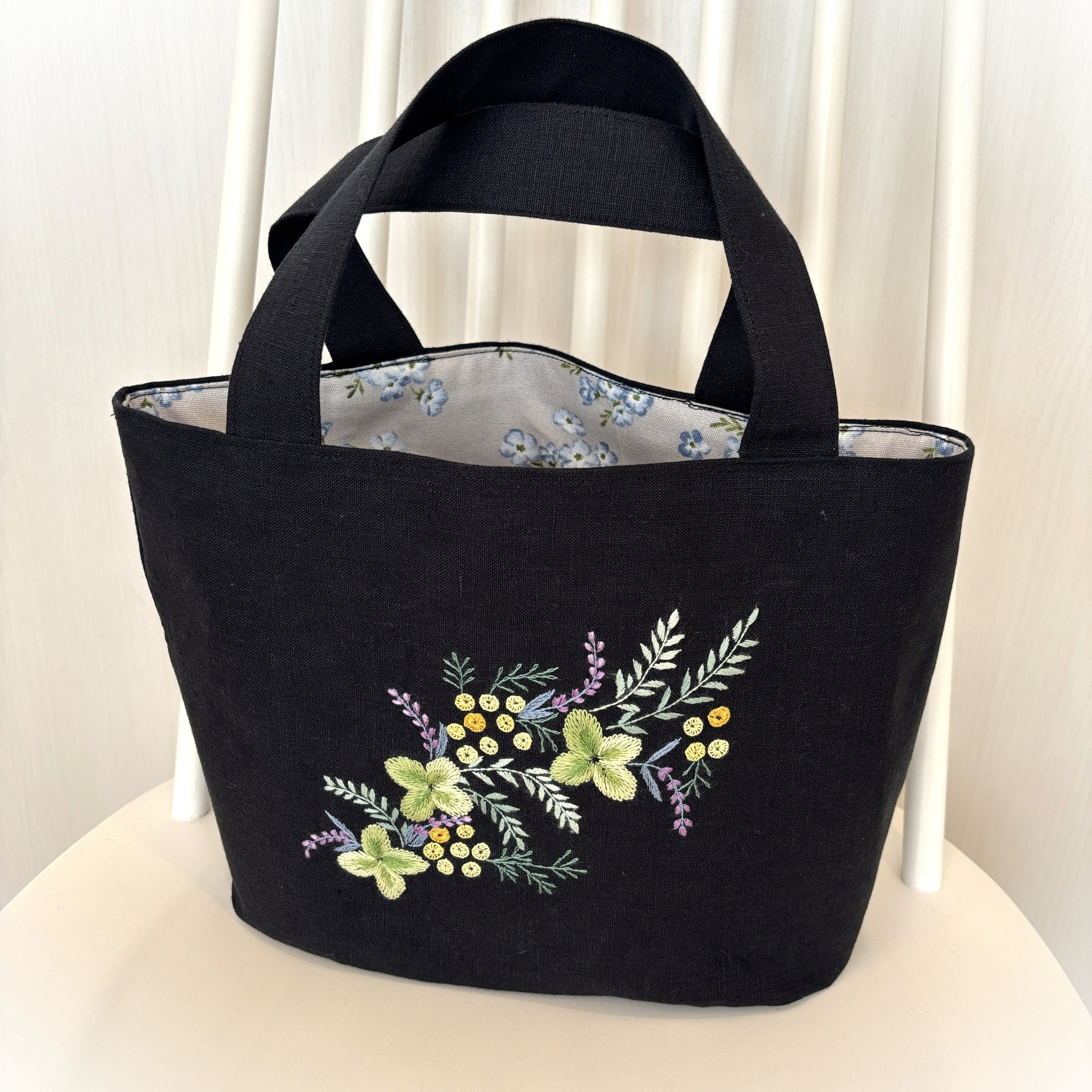 【手刺繍】トートバック　フランス刺繍　４種のハーブ　ミニトート　麻