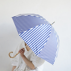 【Creema限定 夏のひんやりセット】 晴雨兼用 UVカット傘 靴下 ハンカチ 竹ハンドル 12枚目の画像