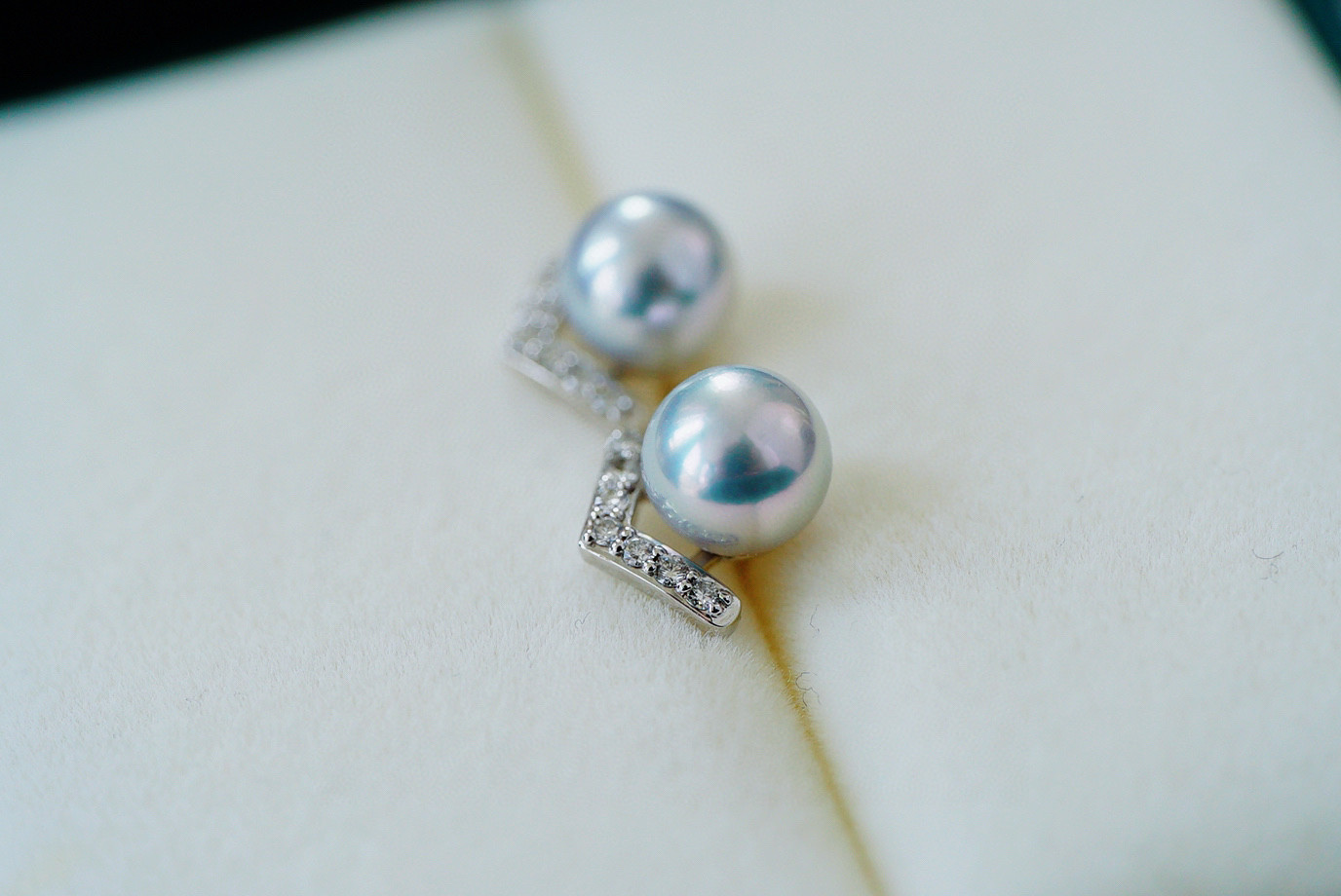 「幸運」K18 天然真多麻真珠　健康・無垢・長寿・富・純潔・円満・完成　 ピアス　天然ダイヤモンド