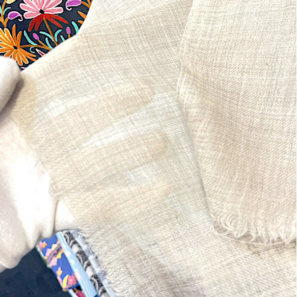 スカーフ カシミールショール 大判 カシミヤ  パシュミナ タペストリー シルク ハンドメイド 一点もの ベージュ 16枚目の画像