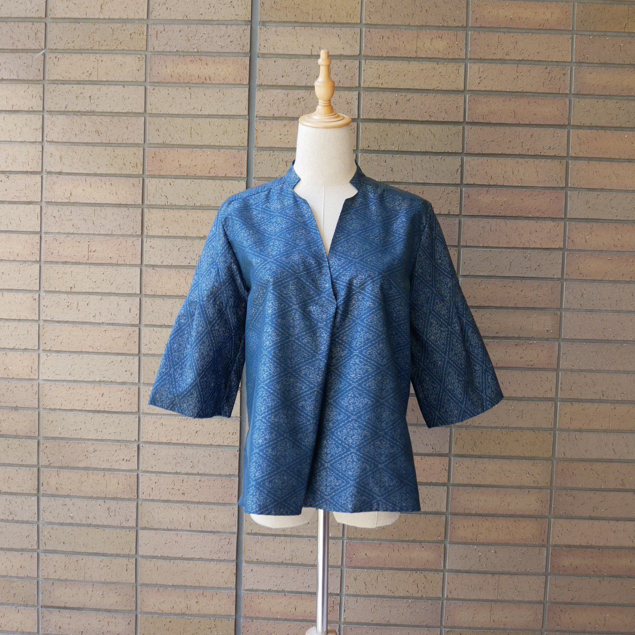 小さな衿のブラウス　　着物リメイク B20