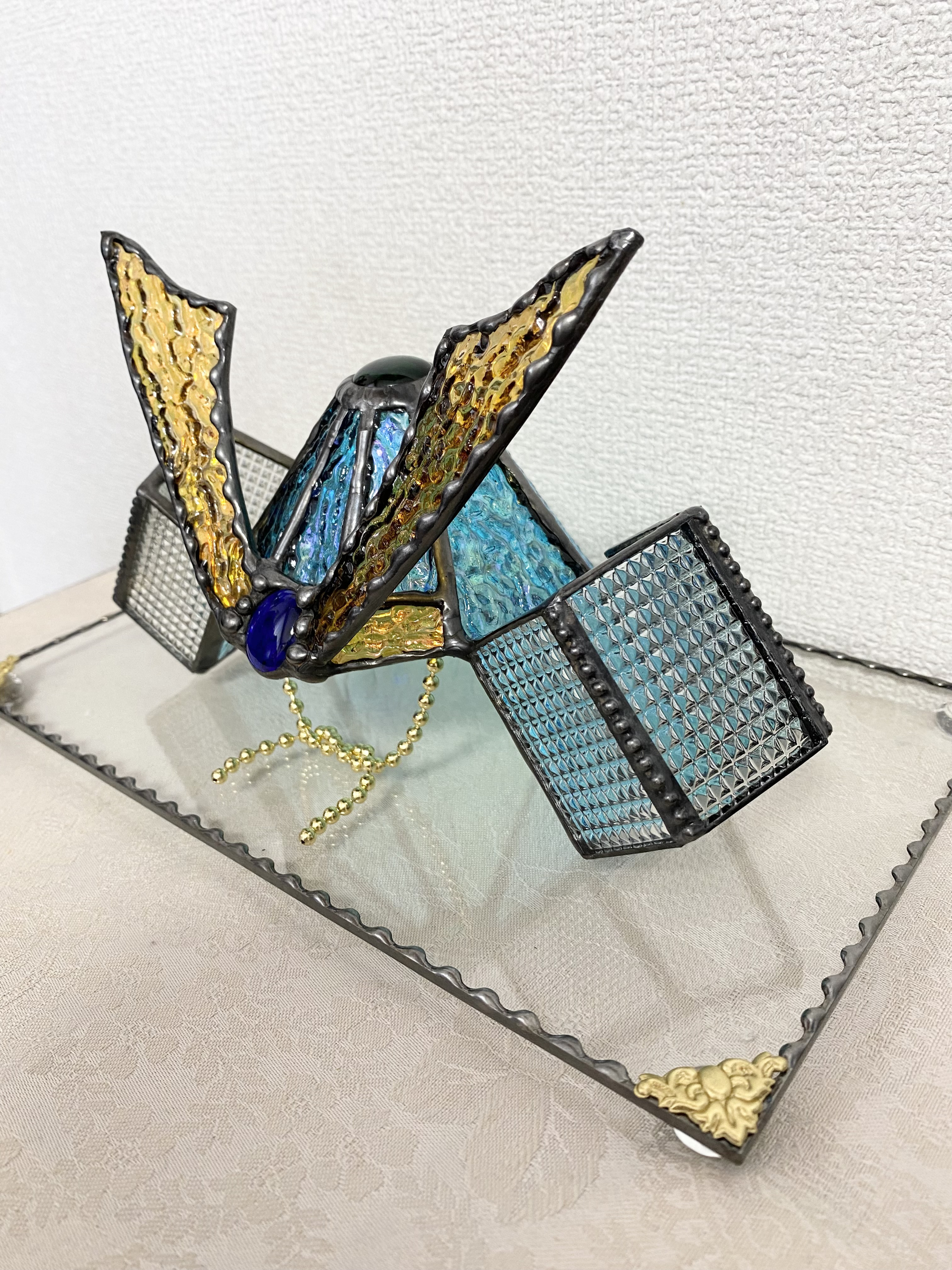 ガラスの兜飾り♢ステンドグラス