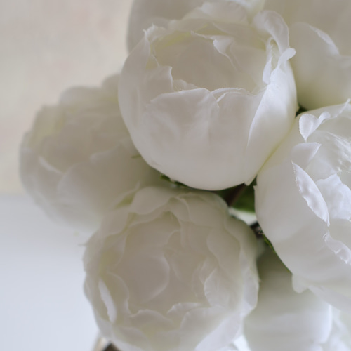 上品な芍薬(ピオニー)ブーケ／エレガントブーケ／ホワイトブーケ