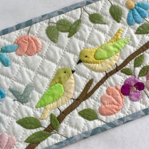 パッチワークタペストリー☆コアラ☆ 小鳥と山ぶどうのタペストリー（キット） 商品詳細｜オリジナル