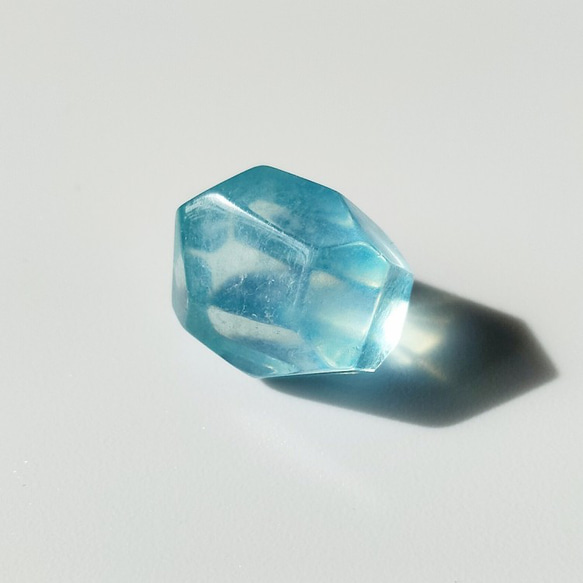透明美発色アクアマリン◇フリーフォーム14mm 天然石 HAYSTONE 通販