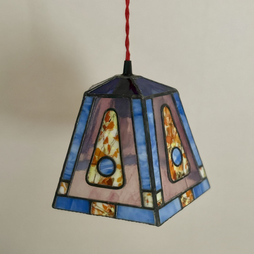 値下中！ステンドグラス スタンド付きランプシェード 楽天市場】【ふるさと納税】ステンドグラス ランプ スタンド型