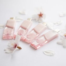 【2025年春新作】桜色メモリーズMk.Ⅲ(桜メモリType-Cモデル) 32~128GB 本物の桜の花びらを使用 3枚目の画像