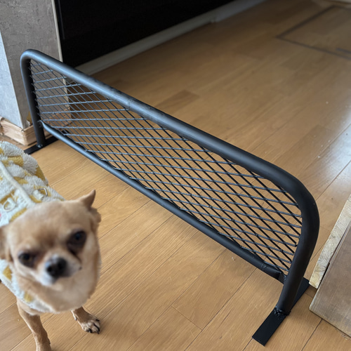 ワンちゃんの脱走防止！！自立式 アメリカンフェンス風