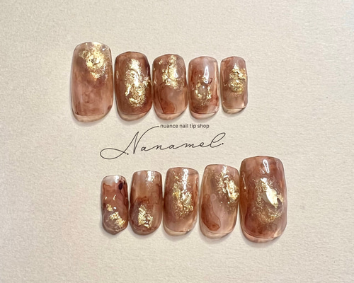 ブラウンゴールドニュアンスシェルネイル ラメ バイカラー 韓国 ちゅるん 秋 ブラウンゴールドニュアンスシェルネイル ラメ バイカラー 韓国 ちゅる