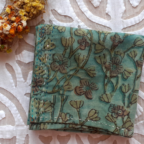 草木染め ブロックプリント インド綿バンダナ～ 花柄 緑色〈 植物染め