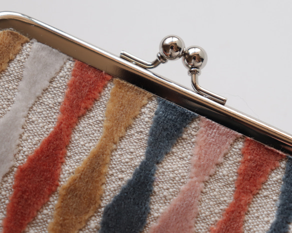 法國/天鵝絨親子搭扣錢包/配件包，天鵝絨布料和牛皮，多色 第3張的照片