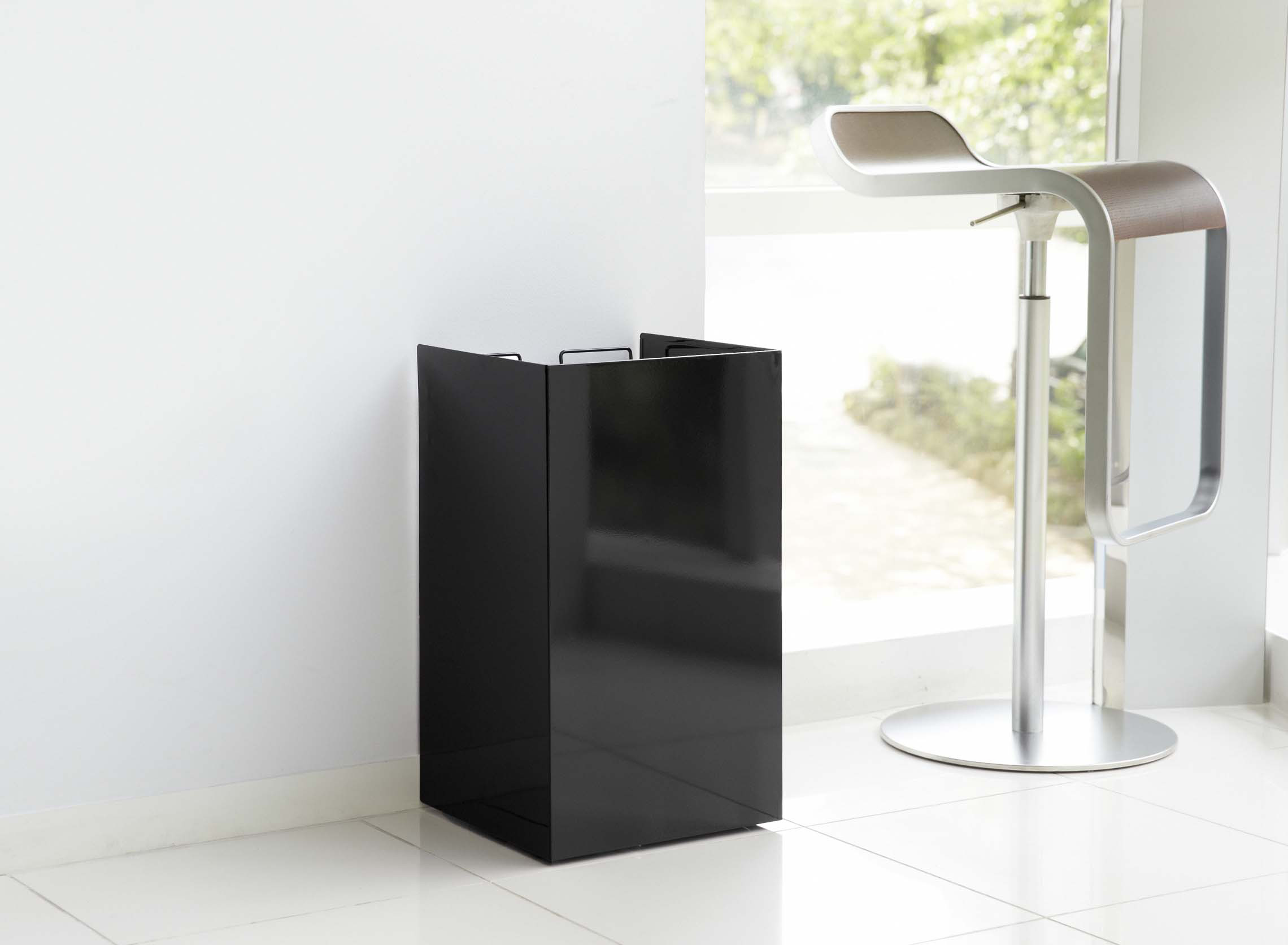 ダストボックス＋ゴミ袋収納（２分別タイプ）：日本製 蓋なし スチール ゴミ箱 レジ袋 キャスター付