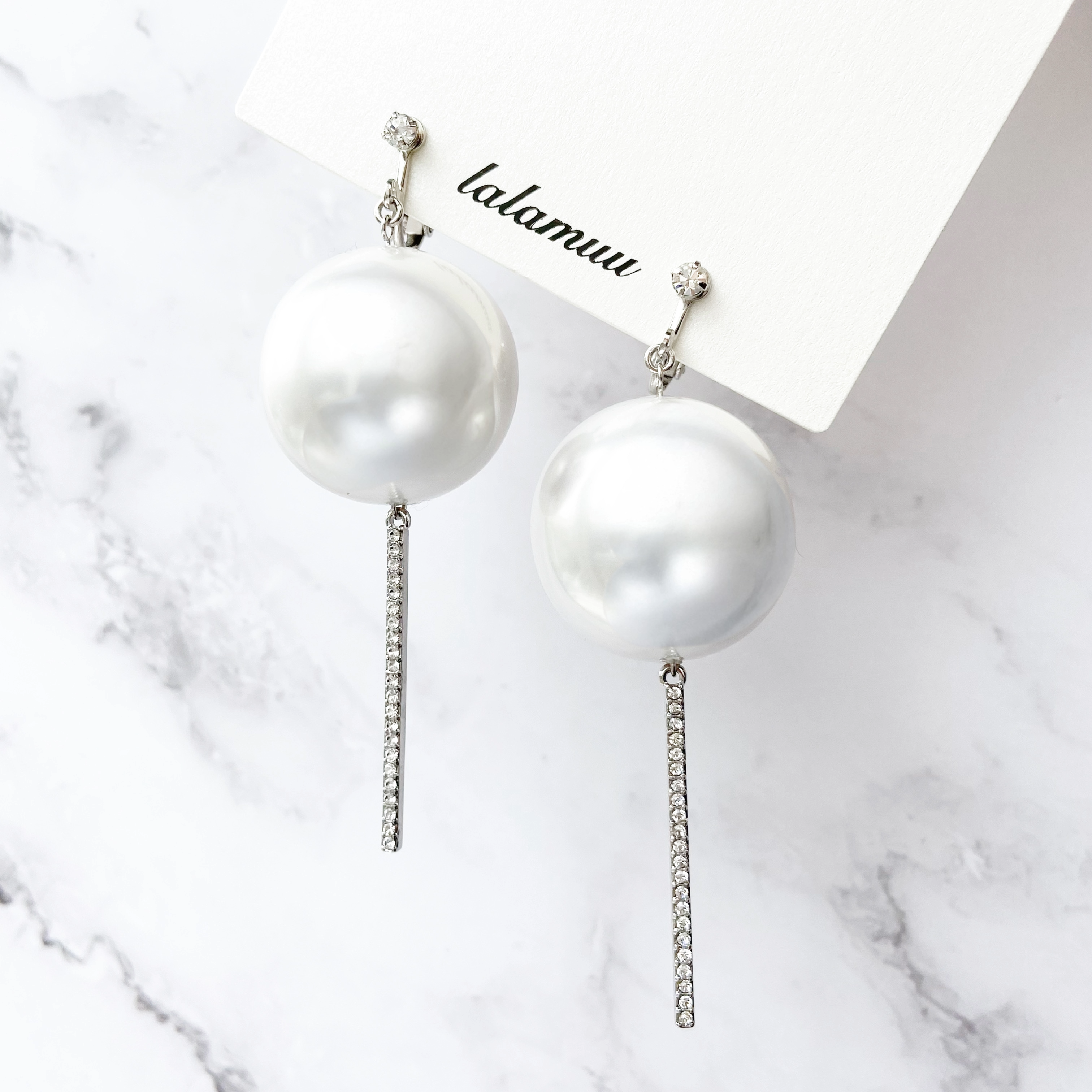 イヤリング　パール　大ぶり　ジルコニア　揺れる　普段使い　デイリー　カジュアル　結婚式　上品　B2