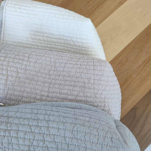 ヌビ リバティ 巾着 ショルダーバッグ ホワイト/ピンク/グレー サブ