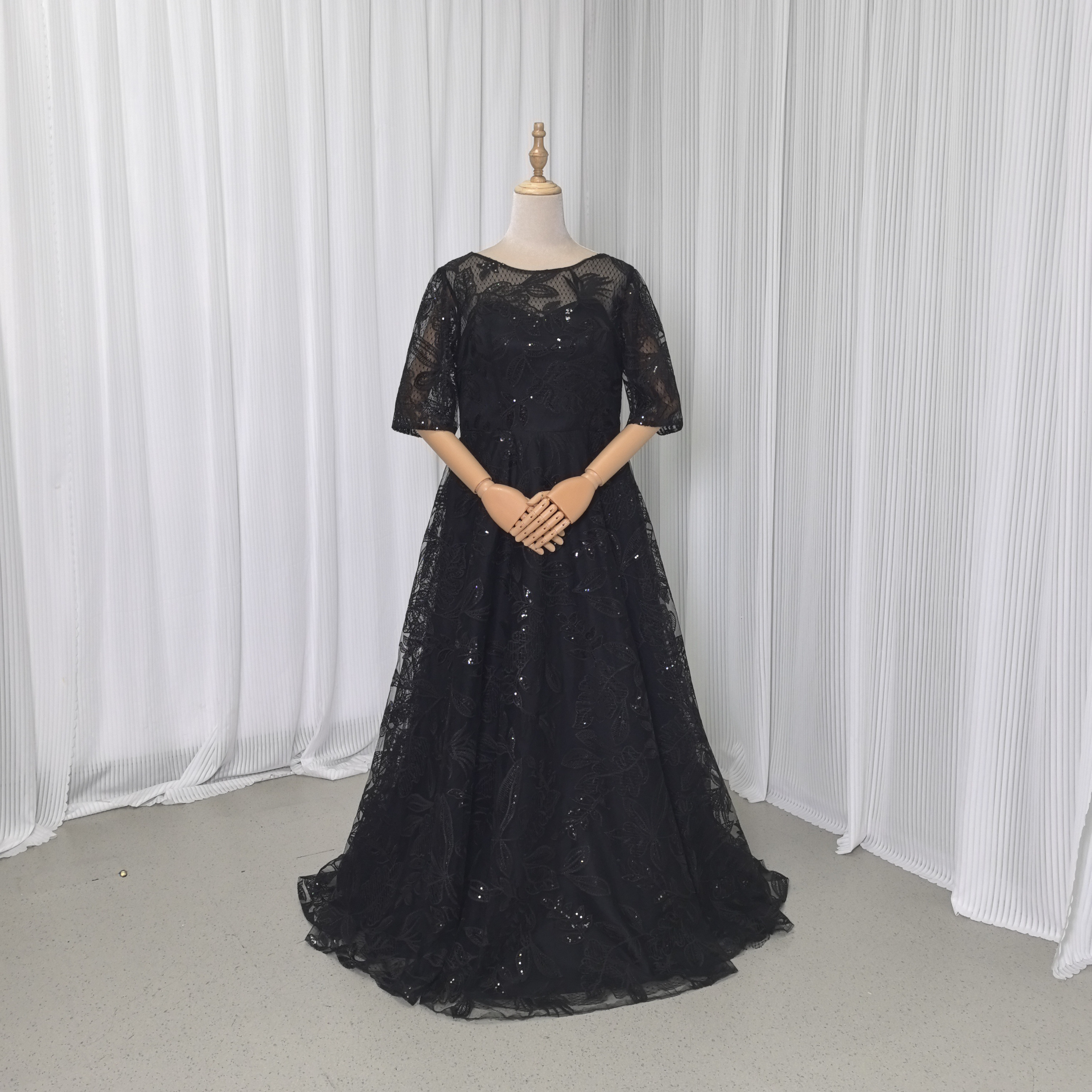 送料無料！パーティードレス ブラック 七分袖丈 贅沢な総レース ロング 大人っぽい エレガント 2次会 演奏会/音楽会