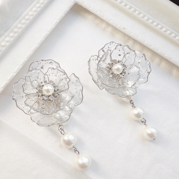 艶キラ☆シルバーラメ＊上品コットンパールフラワーピアス 2枚目の画像