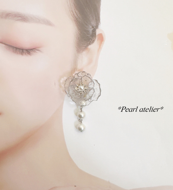 艶キラ☆シルバーラメ＊上品コットンパールフラワーピアス 5枚目の画像