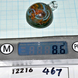 宇宙の輝き　ガラスのペンダントトップ　(12216-467)   ＃ガラスアクセサリー　 4枚目の画像