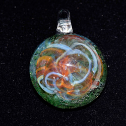 宇宙の輝き　ガラスのペンダントトップ　(12216-467)   ＃ガラスアクセサリー　 3枚目の画像