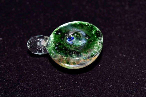 宇宙の輝き　ガラスのペンダントトップ　(12216-467)   ＃ガラスアクセサリー　 6枚目の画像