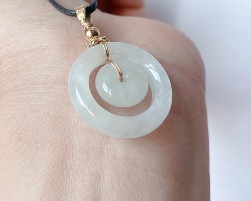 新入荷】本翡翠保証‼️天然翡翠 子母平安ボタンペンダントトップ M