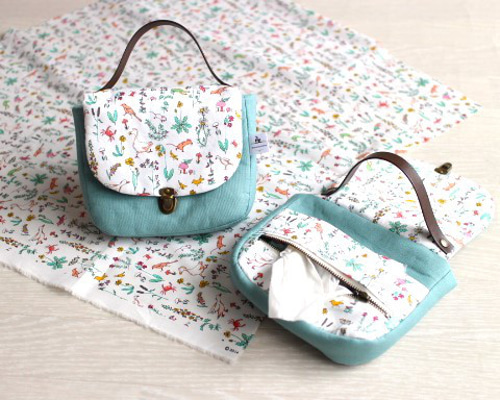 K☆様おまとめ専用ページ☆リバティ　ポーチ リバティプリント お財布型マルチポーチ #187d Strawberry Thief