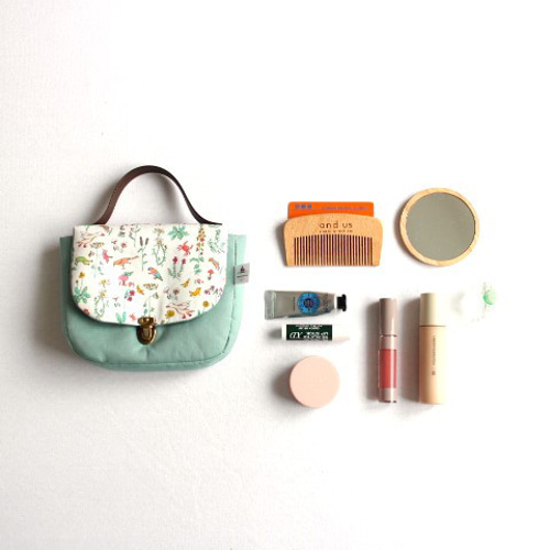 特集掲載作品』ティッシュケースつき♪ バッグ型のポーチ